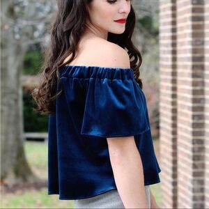 Topshop Bardot Blue Velvet Short Sleeve Off Shoulder Crop Top Size 12 NWT
